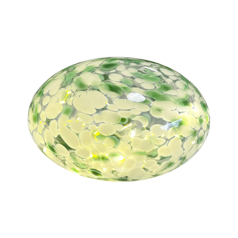 Sten 15cm Groen/Wit tafellamp Van Pixie Design - De stenen lamp van Pixie Design heeft een prachtig design met een gemarmerd oppervlak in groen en wit.