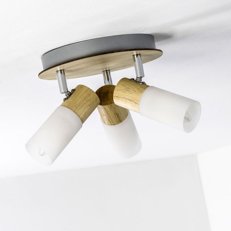Babsan 3 Hout spot Van Brilliant - De houten details in combinatie met de witte kappen geven een warme en natuurlijke uitstraling die past bij moderne functionaliteit.