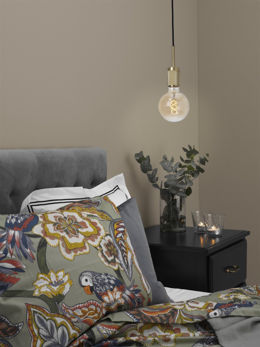 Upphäng Ø9 Geborsteld messing raamlamp Van Cottex - Wordt geleverd met een snoer van 3,5 meter en een stekker.