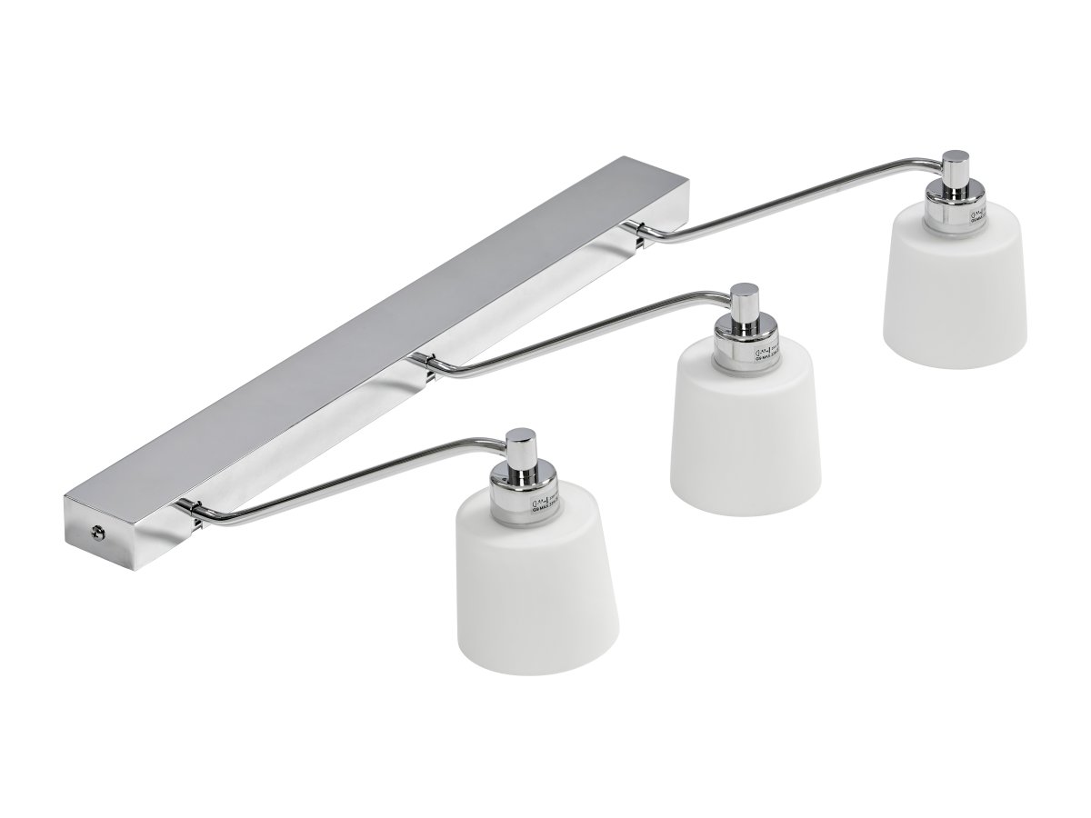 Tärnö 50cm Chroom badkamerlamp Van Armaturhantverk - De chromen afwerking en het witte glas creëren een elegante combinatie die een zacht en aangenaam licht verspreidt, perfect voor spiegelverlichting.