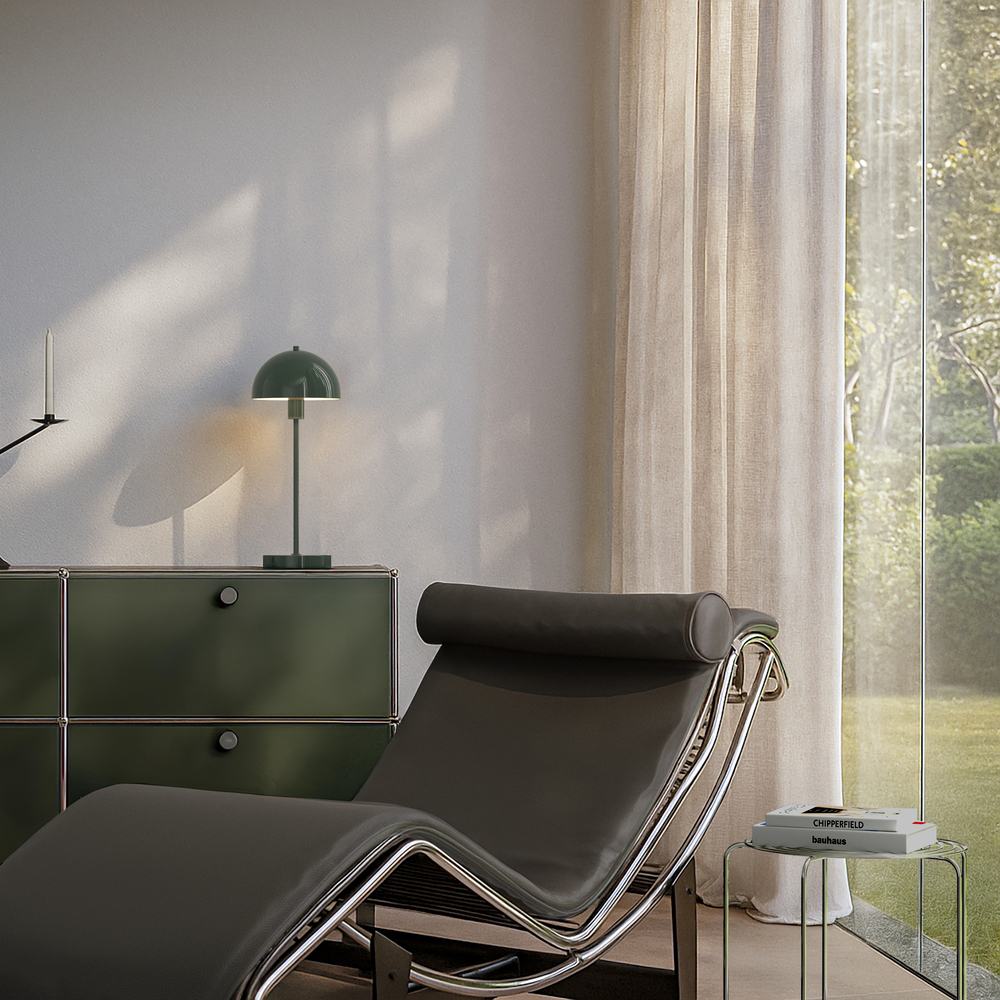 Vienda 48cm Eikenbladgroen tafellamp Van Herstal - De lamp past zowel in de woonkamer als in de slaapkamer en draagt bij aan een stijlvolle en warme sfeer.