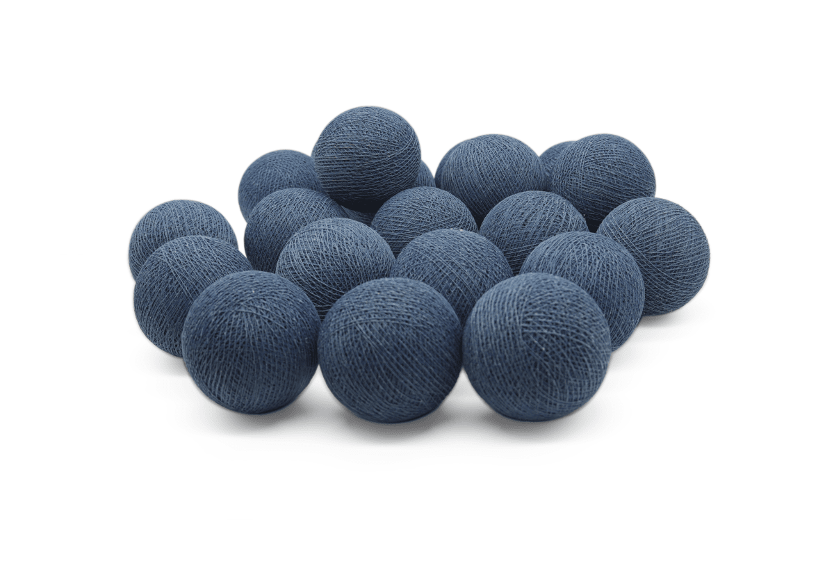 Irislights Vintage Blue 35-lights Blauw Van Irislights - De slinger wordt geleverd met een snoer van 1,5 meter, een aan/uit-schakelaar en een stekker.