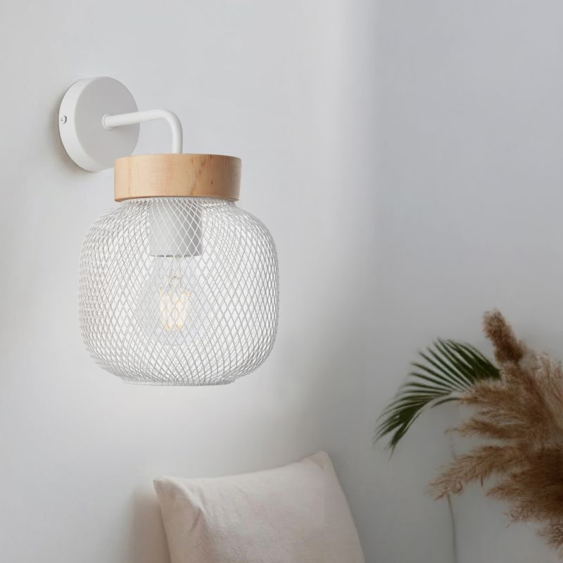 Giada 20cm Wit wandlamp Van Brilliant - De Giada wandlamp combineert modern design met natuurlijke elementen en creëert een warme en gezellige sfeer in huis.