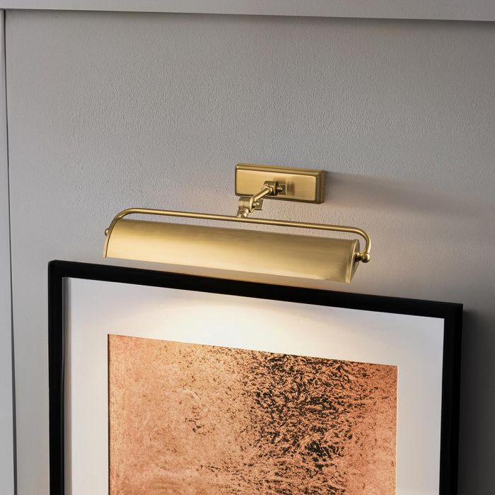 Winchfield 45cm Antiek messing Van Elstead Lighting - Het stevige stalen frame met verstelbare armen en prachtig geplateerde oppervlakken zorgt voor een hoge mate van duurzaamheid.