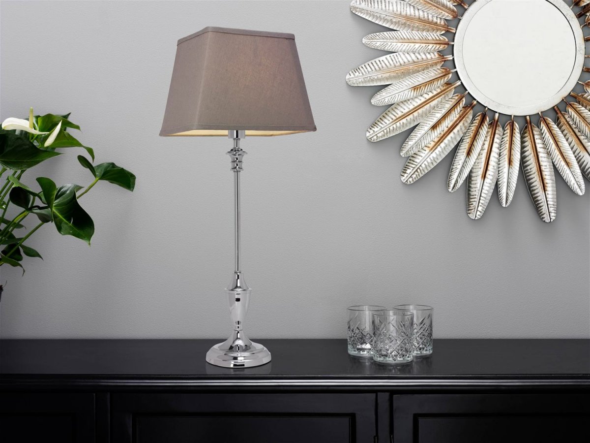 Lampfot 44cm Chroom lampenvoet Van Cottex - Deze elegante metalen lampvoet heeft een stijlvolle chromen afwerking die een moderne en tijdloze uitstraling geeft.