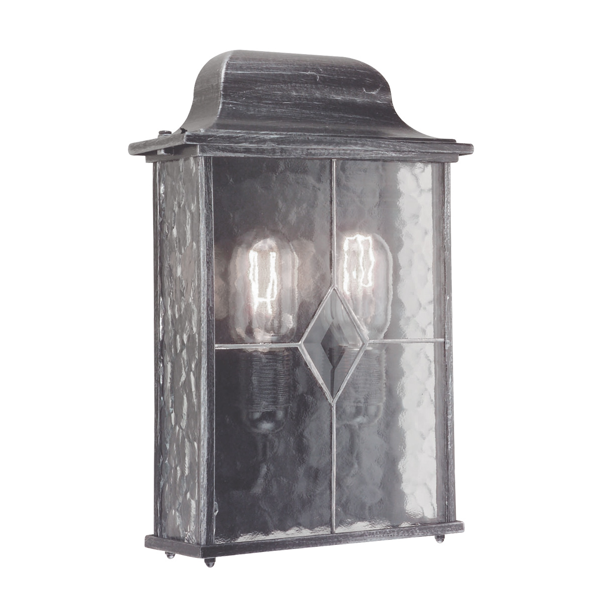 Wexford Zilver buitenlamp Van Elstead Lighting - Wexford is een klassieke buitenwandlamp, gemaakt van aluminium met een elegante donkerzilveren afwerking en decoratieve glazen panelen met een loodpatroon.
